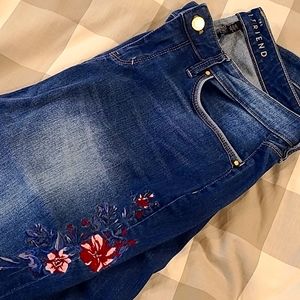 White House Black Market, girlfriend jeans with embroidery! New, no tags!